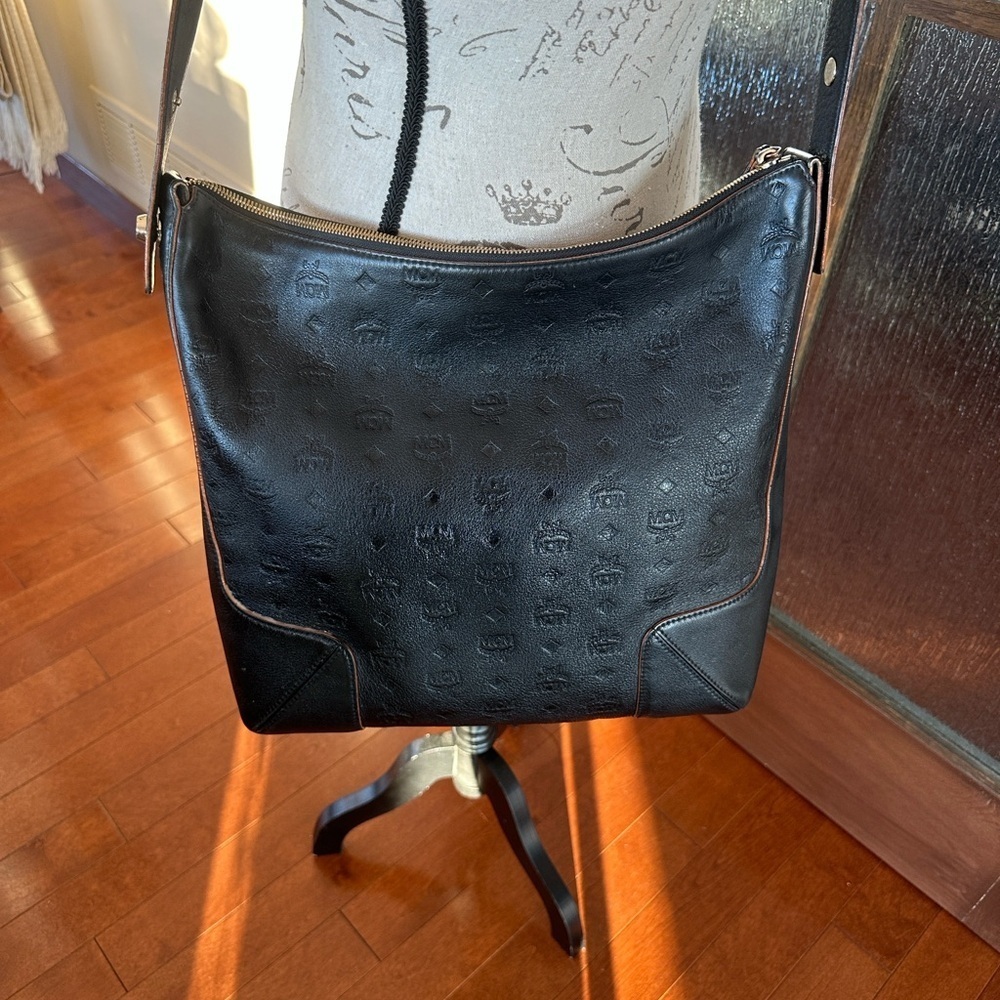 Authentic MCM Large Klara Monogram Leather Hobo shoulder bag/crossbody black.